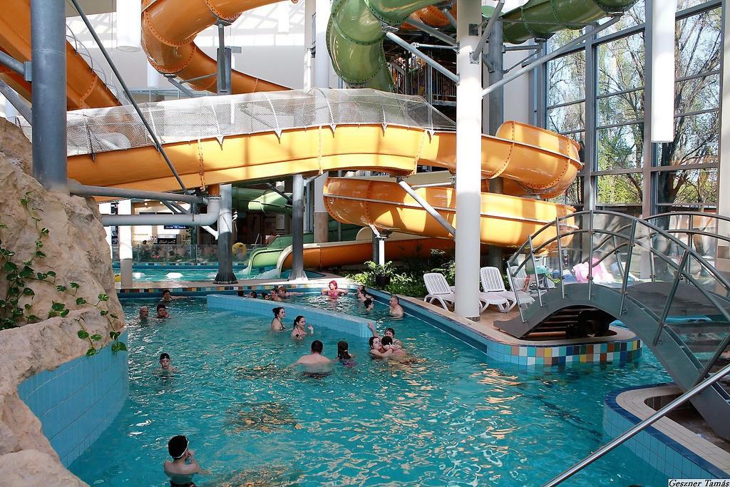 Aqua Hotel ギュラ エクステリア 写真